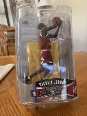 2009 UPPER DECK Pro Shots MICHAEL JORDAN III Series 2 Figure Chicago Bulls - Image 1 of 4