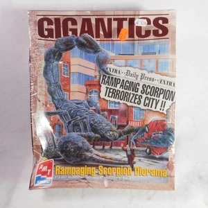 AMT Gigantics Rampaging Scorpion Diorama Model Kit Giant Creature Monster New - Picture 1 of 4