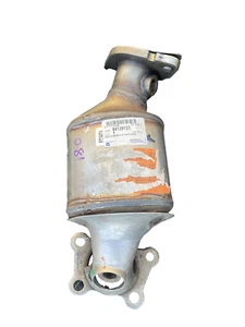 OEM 18-20 Lacrosse Regal Sportback Passenger Side Way Catalytic Converter 3.6L - Picture 1 of 2