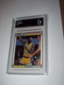Tarjeta de baloncesto Fleer 1987 James Worthy #130 GMA 7,5 casi nueva+ - Imagen 1 de 2