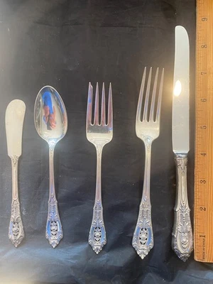 WALLACE PUNTA ROSA PLATA DE LEY 4 AJUSTES CON 5 PIEZAS CON MANTEQUILLAS Foto 1 de 4