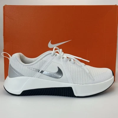 Nike MC Trainer 3 PRM Mujer 11 Summit Blanco Plata Zapatilla de Entrenamiento FZ2112 101 Foto 1 de 4