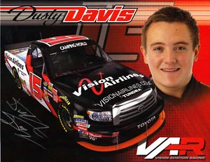 Postal firmada por Dusty Davis 2011 Vision Airlines CWTS - Imagen 1 de 1