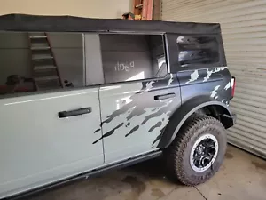 Mud Splash Side Stripes Decal Fits 2021 2022 &up Ford Bronco 2 and 4 Door - Picture 1 of 5
