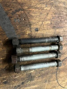 KAWASAKI Z650/Z650SR/KZ650/Z900A4/Z1000 A1/A2/Z750 TWIN/KH250/400 CALIPER BOLTS - Picture 1 of 1
