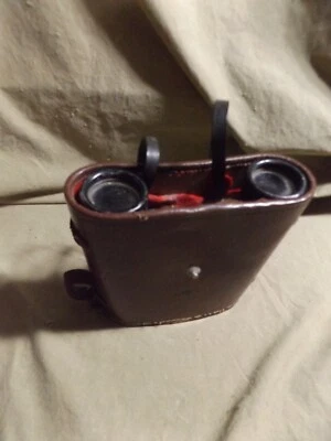 Vintage Working YASHICA 7x35 7 degree field Binoculars in Broken Leather Case - Image 1 of 4