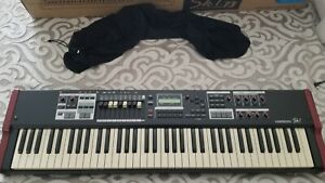 Hammond Sk1 73 Keyboard/organ w/ new gig bag