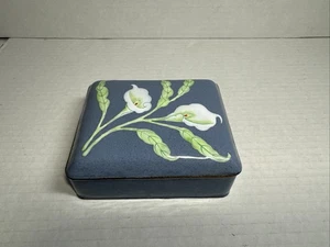 Cloisonne Enamel Calla Lily Trinket Box White Flowers Powder Blue Base 4” X 4.5” - Picture 1 of 9