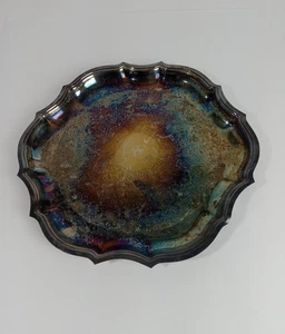Piatto/Vassoio Vintage International Silver Company con Patina Incisa Arcobaleno 13" - Foto 1 di 4