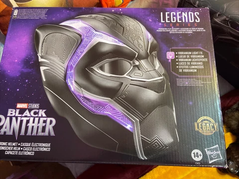 Hasbro Marvel Legends Black Panther Mask Replica with Vibrainium Light Up Effect Cover