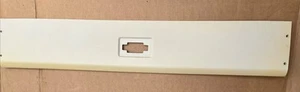 1976-91 OEM USED GMC Jimmy-K5 Blazer “B” Pilar Center Trim Roof Panel #462407 - Picture 1 of 9