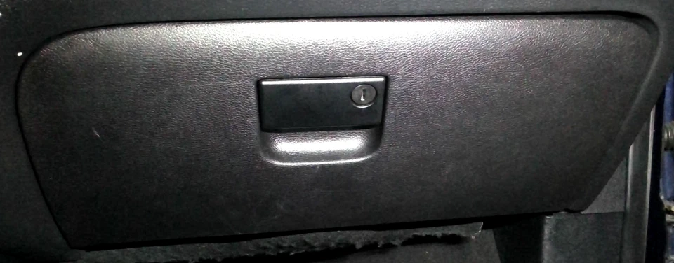 12 13 14 15 16 17 18 19 20 DODGE TRAVEL перчаточный ящик в сборе черный - Изображение 1 из 1