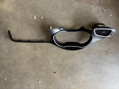 2015-2017, Chrysler 200 Limited, bisel panel de instrumentos controlador, Foto 1 de 4