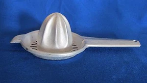 Vintage Foley Aluminum Citrus Reamer Metal Orange Lemon Juicer - Picture 1 of 4