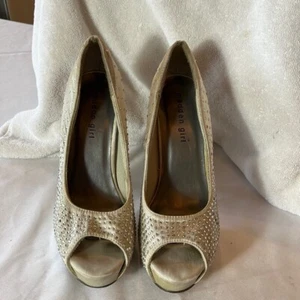 Madden Girl Women’s Shoes Size 8.5 silver with rhinestones 6 inch heel - Picture 1 of 12