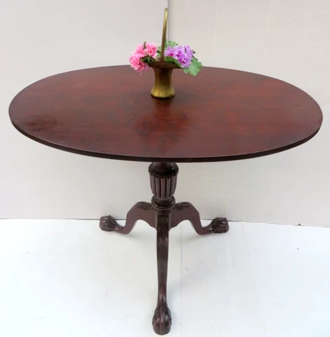 Antique 18thC Oval Mahogany Tilt Top Tea Table Chippendale Claw and Ball Feet Cover