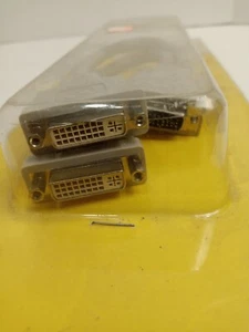 Cables Unlimited DVI-D Video Splitter 1 Male to 2 Female 6 Inches PCM-2260 – NEW - Picture 1 of 5