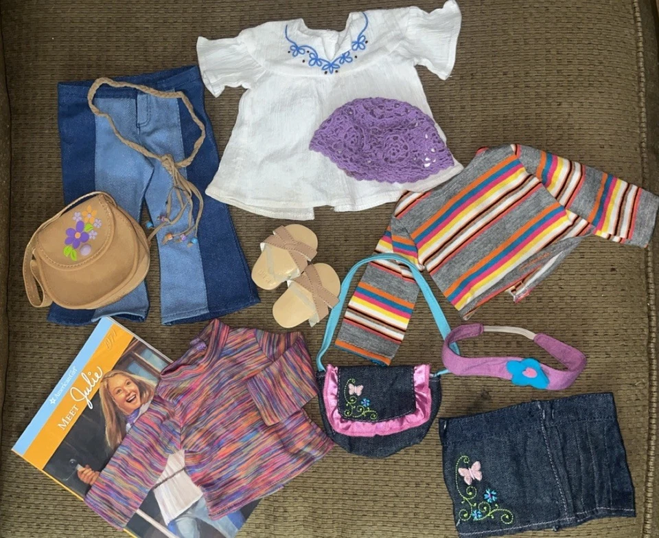 American Girl Julie Meet 1ª Blusa Jeans Top Sandálias Chapéu Bolsa Livro Cinto ++ LOTE - Imagem 1 de 4