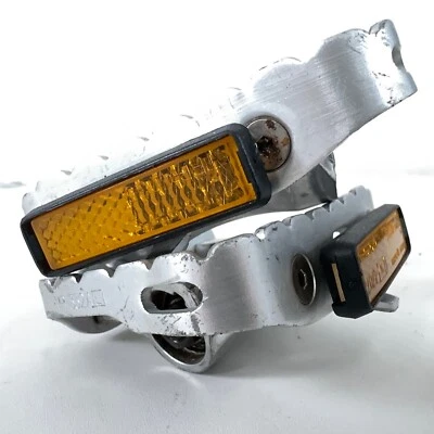 Juego de pedales de plataforma de aleación VP-332A L/R con reflectores Foto 1 de 4