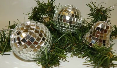 3 adornos navideños de bolas de discoteca de vidrio espejado Foto 1 de 2