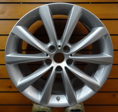 20 21 BMW 840i OEM Wheel Rim Silver 18x9 18" 86521 36116886148 ET41 Style #642 - Image 1 of 4