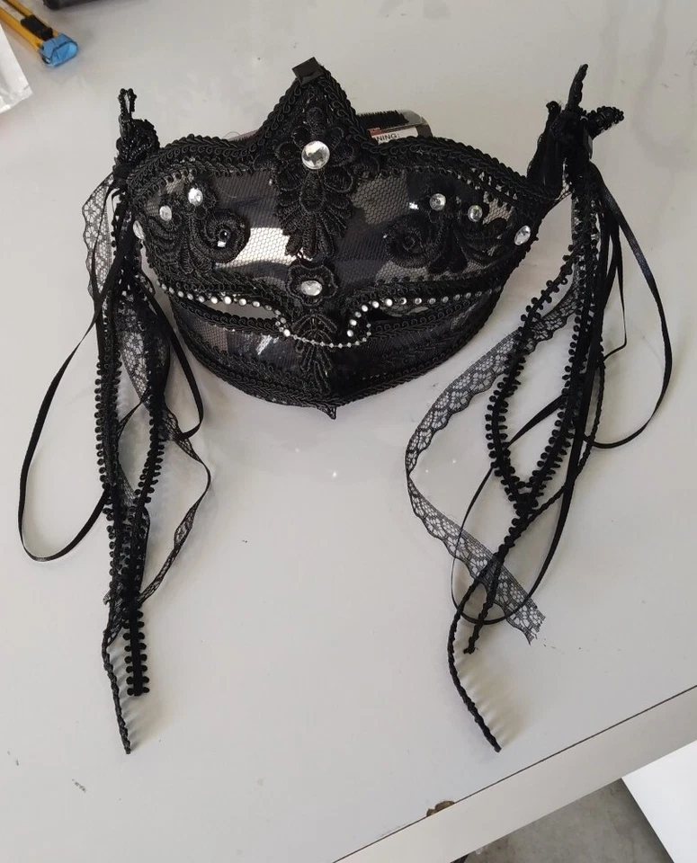 Mascarada de Halloween Máscara Joyas Cintas Foto 1 de 4