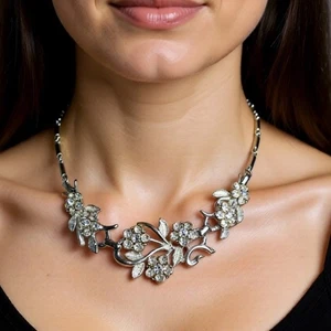 1950/60er Coro Silber Kristall Durchbrochen Filagran Hakenverschluss Halskette Halsreif - Bild 1 von 12