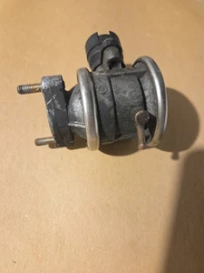 BMW OEMSECONDARY AIR INJECTION LINE EGR VALVE V8 - Imagen 1 de 4