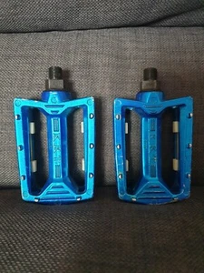 ORIGINAL RARE COMPLETE ANODIZED BLUE KKT AMX PEDALS HALF INCH 80S OLD SCHOOL - Picture 1 of 8