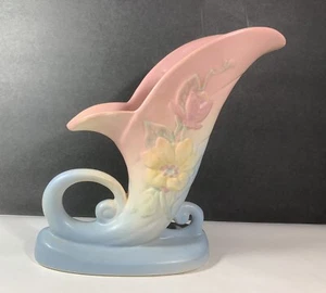HULL ART USA 19-8 CORNUCOPIA VASE FLOWER FLORAL MAGNOLIA - Picture 1 of 7
