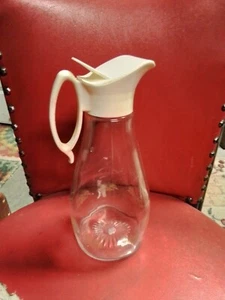 Vintage Log Cabin Syrup Amber Pitcher With Gold Eagles w/Shields~ Americana~ 8.5 - Picture 1 of 4