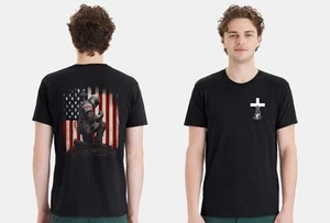 Christian Mens T-shirt Kneeling at the Cross USA Flag Short Sleeve Jesus Shirt - Picture 1 of 3