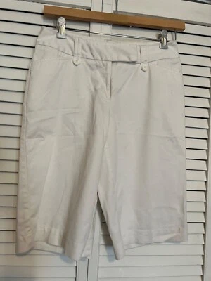 WORTHINGTON Women's Size 6 Shorts White Modern Fit Bermuda Khaki - Image 1 of 4