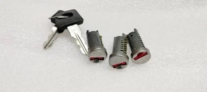 Vespa PX 125 150 200 Stella 3 Barrel Lock Ignition Switch Electric Start 2 Keys - Picture 1 of 6