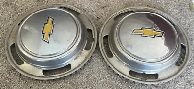 DOS OEM 1972 1973 74 75 Chevrolet LUV Truck 14" tapacubos cubiertas de rueda Foto 1 de 4
