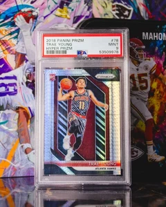 2018 Panini Prizm #78 Trae Young Hyper Prizm PSA 9 Rookie - Bild 1 von 2