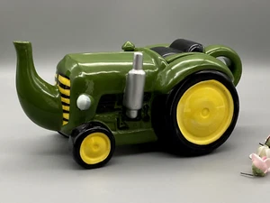 Vintage Ceramic Tractor Teapot Green Decorative - Picture 1 of 12