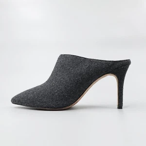 Bettye Muller Mule Heels Womens 7.5 Gray Felted Versatile Corporate Siren Career - Picture 1 of 19