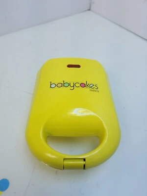 Mini fabricante de donas recubiertas antiadherentes amarillas para bebés modelo DNM-30 Foto 1 de 4