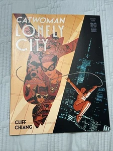 Catwoman Lonely City Book One #A - Picture 1 of 2