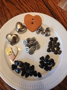6 Different Style & Sizes Heart Buttons - Picture 1 of 5