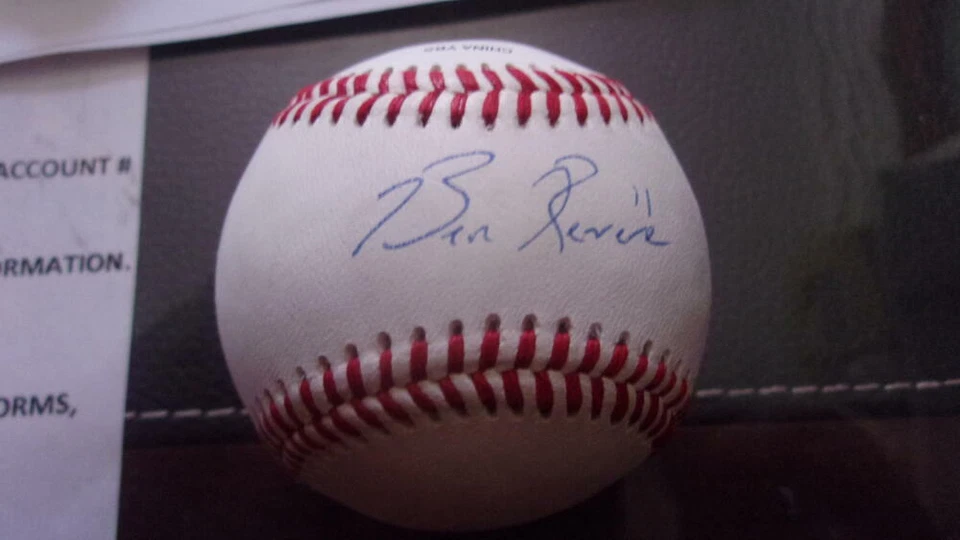 Certificado de autenticidade de beisebol assinado por Ben Revere Twins/Angels/Nationals/Phillies OLB   - Imagem 1 de 1