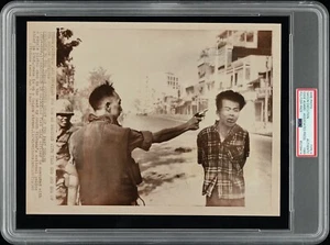 1968 SAIGON EXECUTION DEATH CAPTURED ON CAMERA PULITZER PRIZE PHOTO TYPE III PSA - Picture 1 of 6