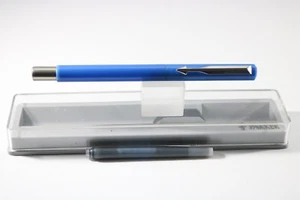 Vintage (1999) Parker Vector Light Blue Medium Fountain Pen (Cased & Ink) - Picture 1 of 11