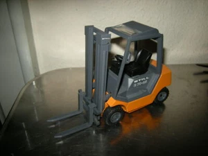 1:25 Grip-Spielwaren Gabelstapler Still R 70-25 ohne VP - Picture 1 of 1