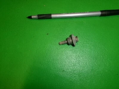 Arctic Cat 450 2012 4x4 4x4 ruedas ATV gasolina tanque de combustible perno Foto 1 de 2