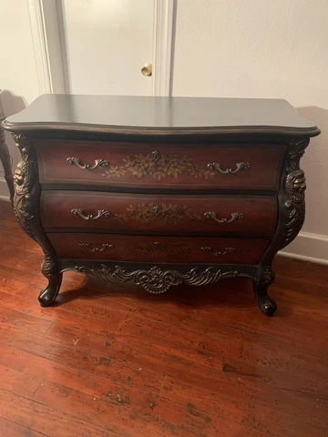 French Louis XV Style Ormolu Console Table￼ Bombe ￼ With  Lions ￼ Head￼ Cover