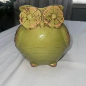 Figura Búho Verde/Beige Ojos Grandes Gordita Cerámica o Porcelana Puntos Ásperos Esmalte - Imagen 1 de 8