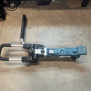 makita xgd01 Heavy Duty 36 Volt Drill With Batteries And Charger - Picture 1 of 11