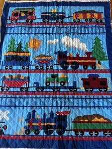 2-seitiger Zug Lok gesteppt Kinderbett Kinderzimmer Stoff Panel DreamSpinners Cranston - Bild 1 von 5